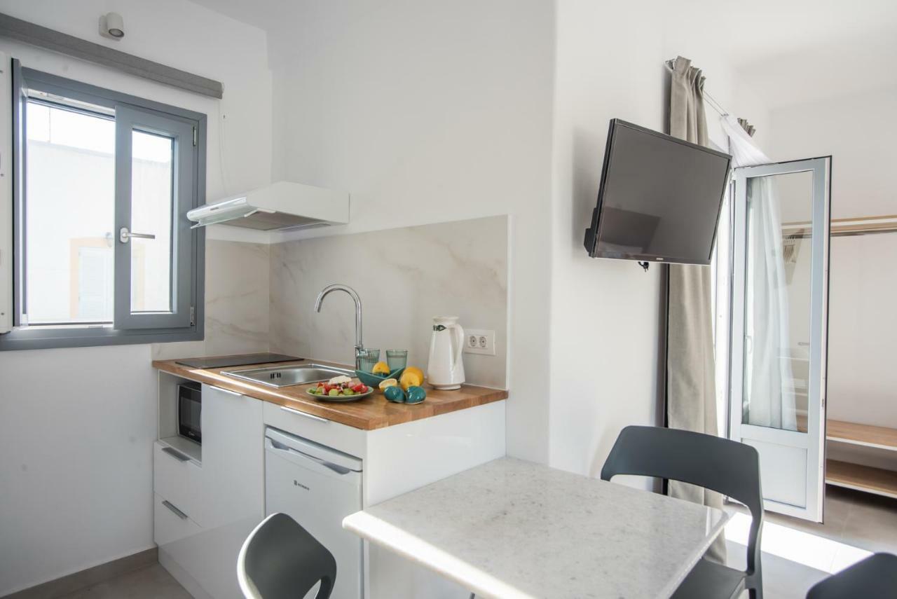 Nautilus Apartments-Suites Парікія Екстер'єр фото