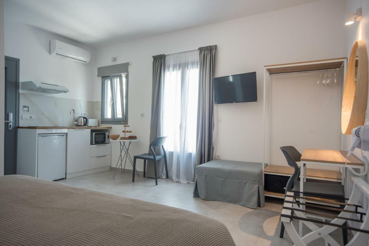Nautilus Apartments-Suites Парікія Екстер'єр фото
